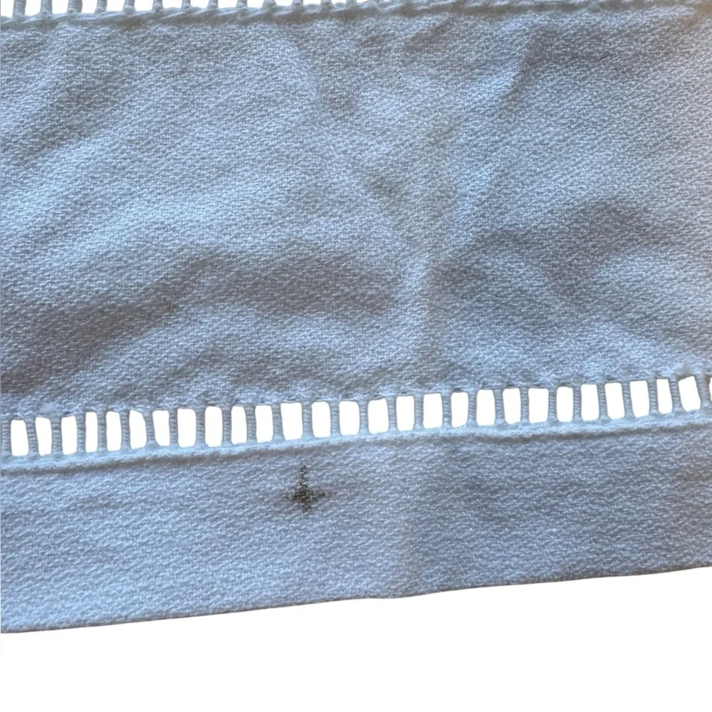 Set of 6 white vintage cotton placemats. Gently worn.